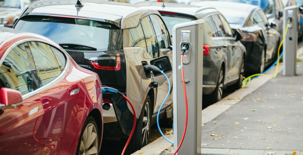 Vehicle with an electric motor. Electric vehicle charging.